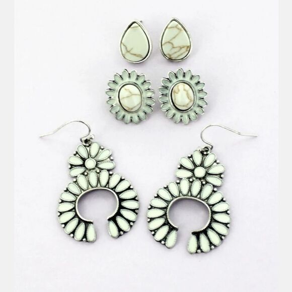 Natural Naja Dangle And Stone Stud Earring Set - Picture 1 of 2